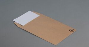 【経験談】手渡しなら公務員でも副業OK？抜け道はあるのか徹底解説